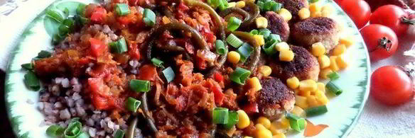 фрикадельки с гречкой