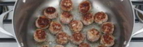 фрикадельки в соусе