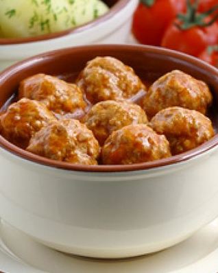 Мясные фрикадельки в томатном соусе