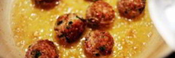 спагетти с фрикадельками