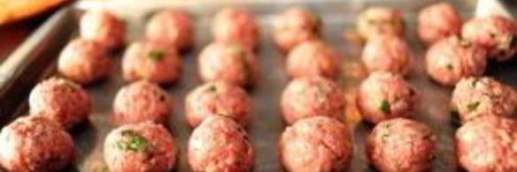 спагетти с фрикадельками