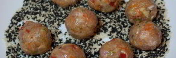 закусочные куриные фрикадельки в кунжуте