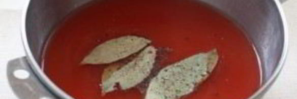 чечевица с мясом в горшочке