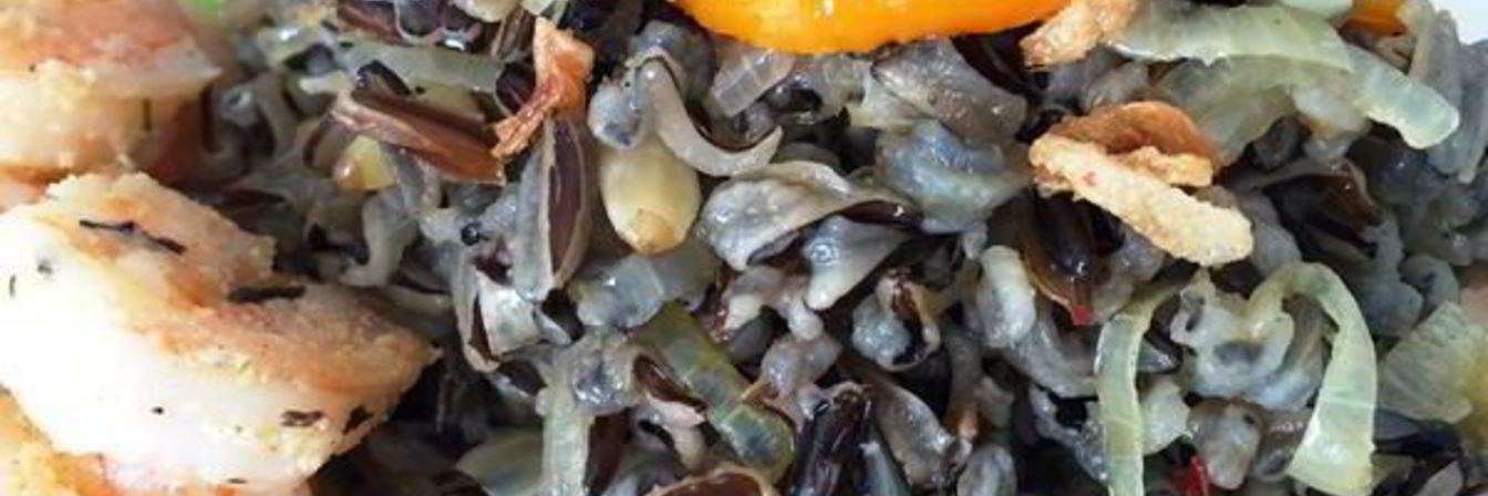 Дикий рис с овощами