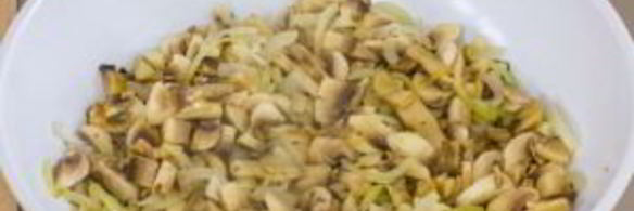 картофель, жаренный с грибами