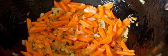 рассыпчатый рис с овощами