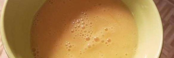 рис с горошком, ветчиной и яйцами