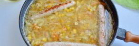 рис с куриными колбасками