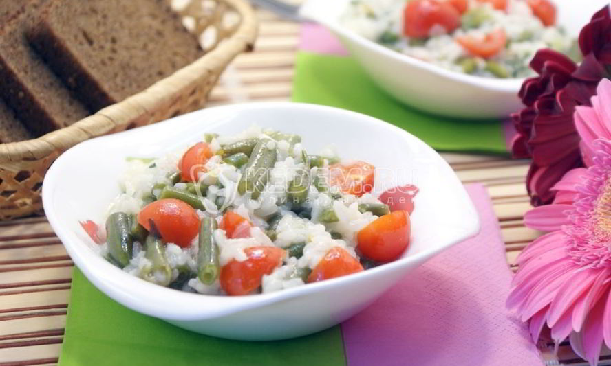 Рецепт риса с стручкового фасолью и овощами