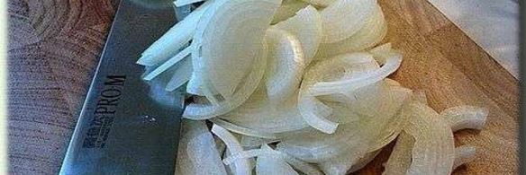 зеленая чечевица с копченостями