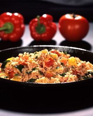 Жареный рис с овощами