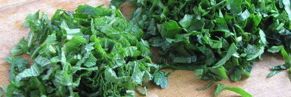 долма с рисом, изюмом и кедровыми орешками