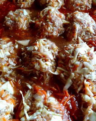 Голубцы фальшивые в тефтелях