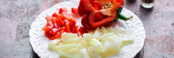 гречневая лапша с курицей и овощами