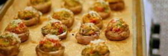 грибы, фаршированные вялеными помидорами