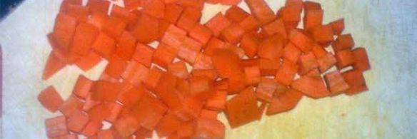 грибы обжаренные под соусом с гарниром