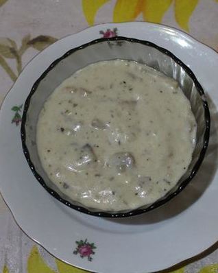 Грибы в сметанном соусе