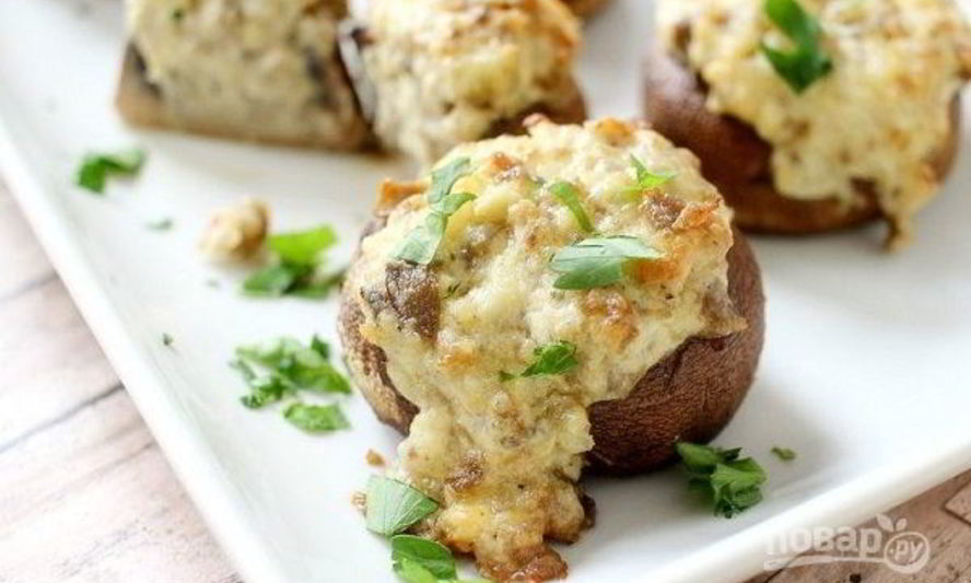 Рецепт шампиньонов, фаршированных курицей и сыром