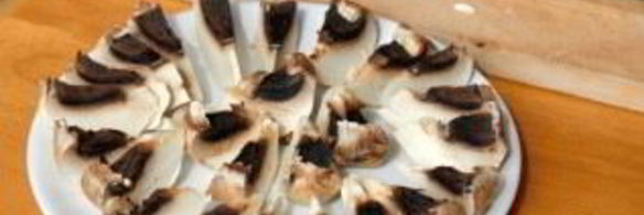 шампиньоны с красной икрой