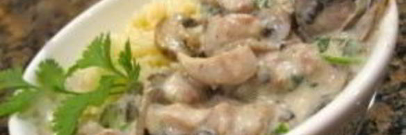 шампиньоны в сливочном соусе