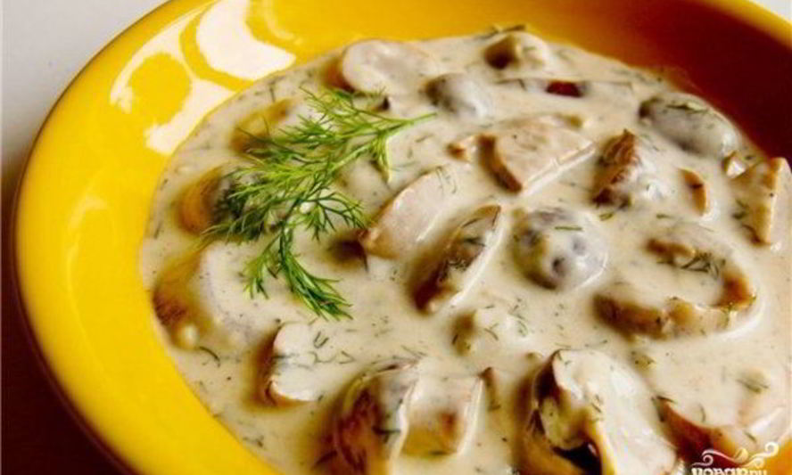 Рецепт тушеных белых грибов