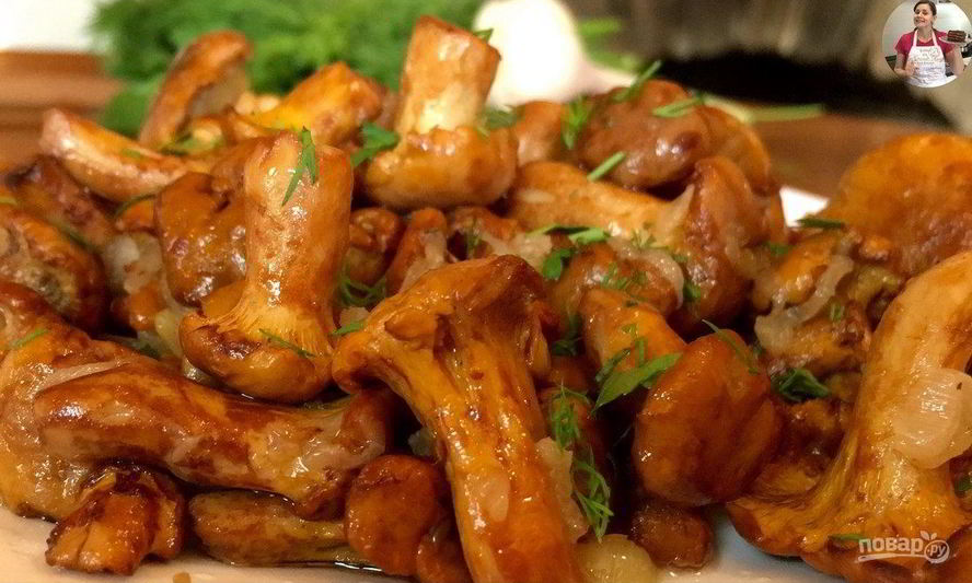 Рецепт жареных грибов лисичек с чеснокома в сливочнома масле