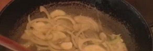 жареные грибы лисички с чесноком в сливочном масле