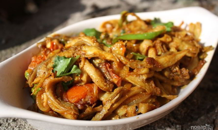 Рецепт жареных вешенок с луком