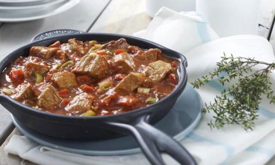 Рецепт гуляша из говядины с томатной пастой