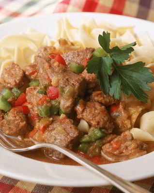 Гуляш из говяжьей печени