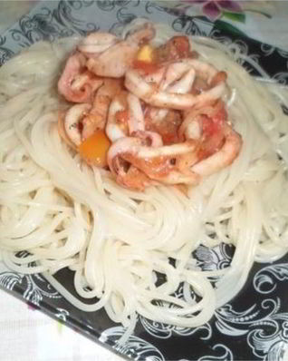 Гуляш из кальмаров