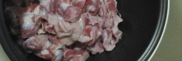 гуляш из куриных желудков