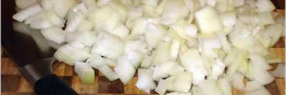 гуляш на вине, с картофелем и чипетками