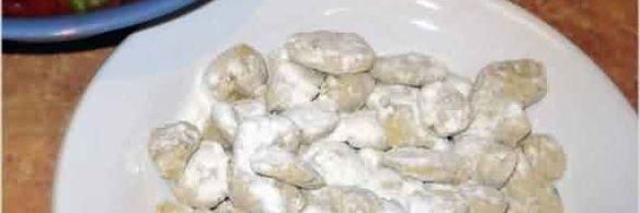 гуляш на вине, с картофелем и чипетками