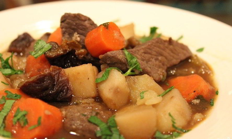 Рецепт гуляша с черносливом