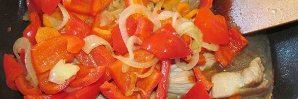 свиной гуляш