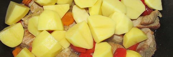 свиной гуляш