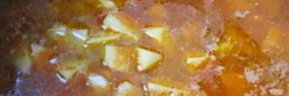 венгерский суп-гуляш в хлебе