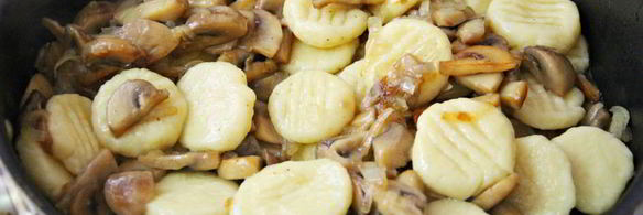 картофельные ньокки с грибами