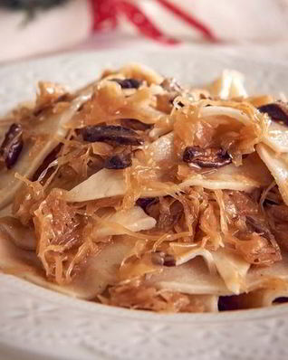 Клецки с квашеной капустой и грибами
