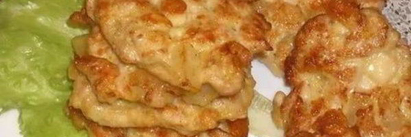 Котлетки из курицы с ананасами