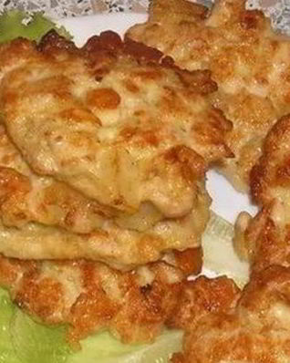 Котлетки из курицы с ананасами