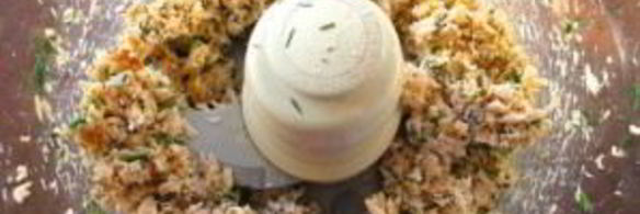 котлеты из лосося с луком