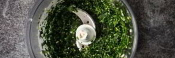 котлеты из нута с йогуртовым соусом