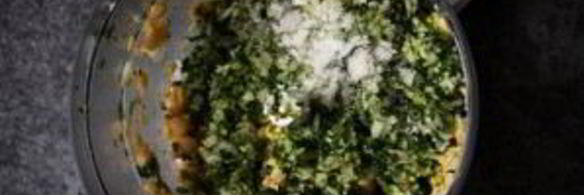 котлеты из нута с йогуртовым соусом