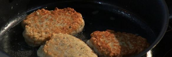 котлеты из перловки с овощным гарниром