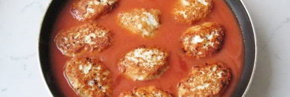 котлеты с рисом и чесноком в томатном соусе