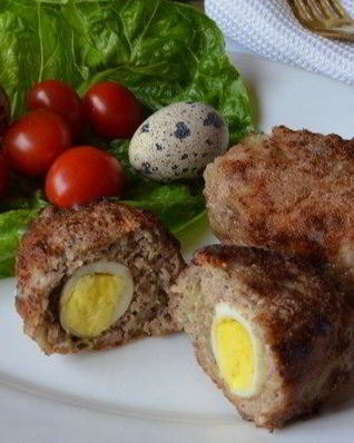 Котлеты с яйцом внутри