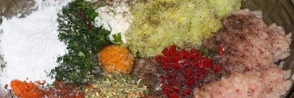 куриные котлетки с овощами и творогом