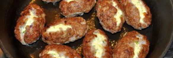 мясные котлеты с пикантной начинкой